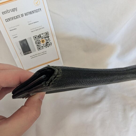 Authentic Dolce & Gabbana Long Wallet - Picture 4 of 11